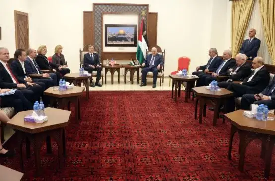 الرئيس الفلسطيني لبلينكن: اوقفوا إسرائيل عن ارتكاب الجرائم في غزة فورا