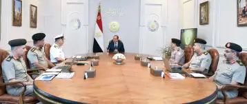 الرئيس السيسي يعقد اجتماعا مع عدد من المسئولين لمتابعة جهود تعزيز وتطوير قطاع التصنيع العسكري