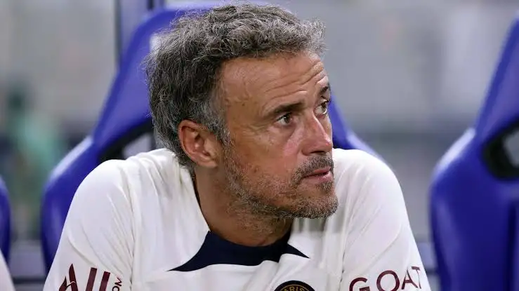 تقارير.. إنريكي يطلب التعاقد مع نجم برشلونة في يناير