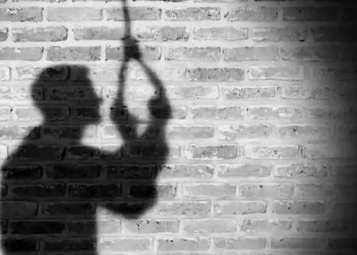 لا شبهة جنائية في تخلص شاب من حياته شنقا في بولاق الدكرور