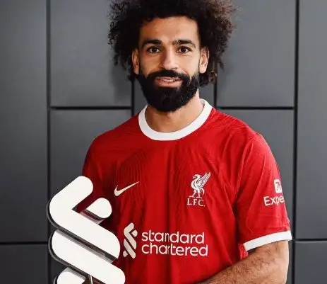 صلاح يتوج بجائزة لاعب الشهر في ليفربول
