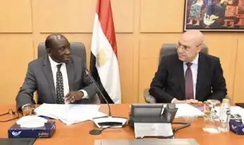 مسئولو الإسكان يبحثون مع وزير زامبي سبل تقديم الدعم الفني بمجالات الإسكان والبنية الأساسية