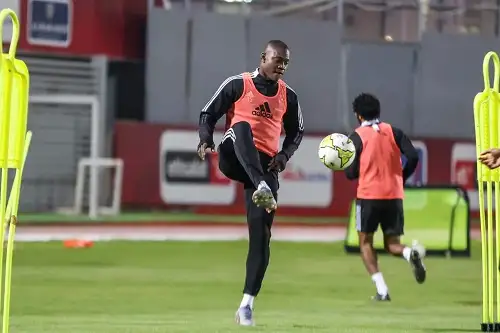 الأهلي يفتح ملف رحيل المالي أليو ديانج