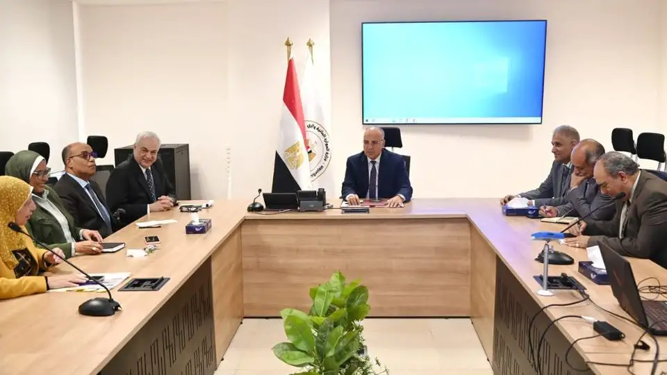 وزير الري يوجه بوضع سياسات للعام المالي المقبل لمواجهة تحديات المياه