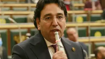 النائب أيمن محسب: الضغوط المصرية نجحت في زيادة حجم المساعدات الإنسانية وإدخال الوقود إلي قطاع غزة