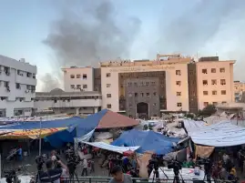 الصحة العالمية تنقل المرضى ذوي الحالات الحرجة من مستشفى الشفاء في غزة