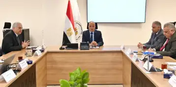 وزير الري يستعرض موقف الأنشطة التدريبية بالوزارة لرفع كفاءة العاملين بها