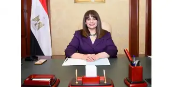 وزيرة الهجرة تجتمع برموز الجالية المصرية في فرنسا