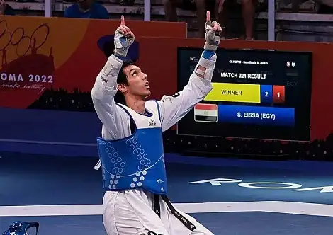 سيف عيسى يتأهل إلى نهائي بطولة الجائزة الكبرى للتايكوندو بمانشستر