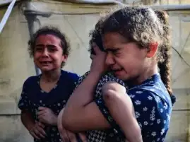 الصليب الأحمر: سكان غزة يعيشون في خوف دائم من الموت