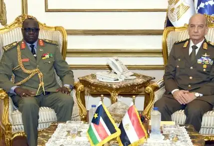 الفريق محمد زكي يلتقي وزير الدفاع وشئون المحاربين القدامى بجنوب السودان