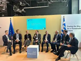 الملا: صناعة البترول والغاز مسئولية تجاه الوفاء بالطلب على الطاقة والتصدي للتغير المناخي