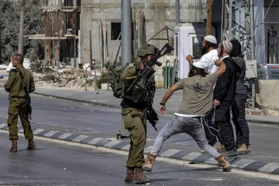 أكسيوس: عقوبات أمريكية مرتقبة على مستوطنين إسرائيليين هاجموا فلسطينيين في الضفة الغربية
