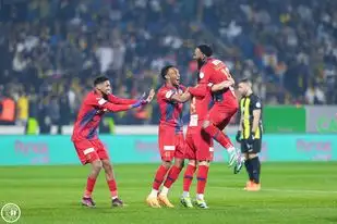 منافس الأهلي المحتمل.. اتحاد جدة يخسر أمام ضمك بثلاثية في الدوري السعودي