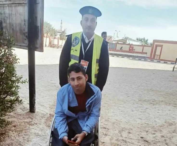 انتخابات الرئاسة.. الشاب يوسف جلال من ذوي الاحتياجات الخاصة: نزلت أشارك عشان أنتخب السيسي