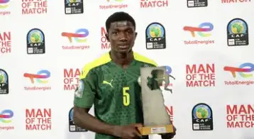 السنغالي لامين كامارا يتوج بجائزة أفضل لاعب شاب في إفريقيا