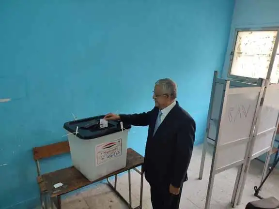 رئيس مجلس النواب يدلي بصوته في الانتخابات الرئاسية