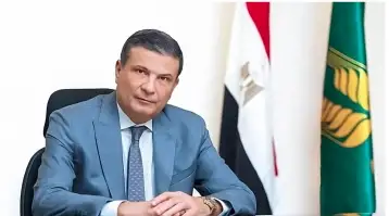 علاء فاروق رئيس البنك الزراعى المصري .. يشيد بالموظفين لمشاركتهم الإيجابية فى الانتخابات الرئاسية.
