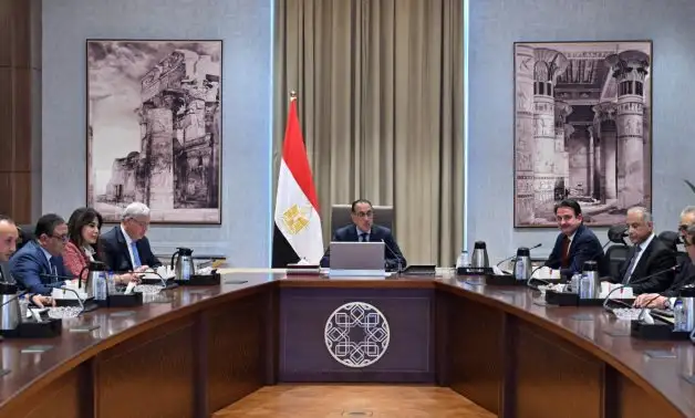 رئيس الوزراء يلتقي مسئولي الفرع الطبي بجامعة تكساس سيستم الأمريكية