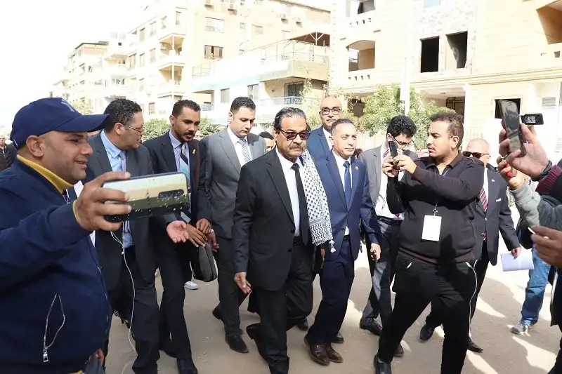 حملة فريد زهران: وجود مرشح معارض أعطى مصداقية لانتخابات الرئاسة 2024
