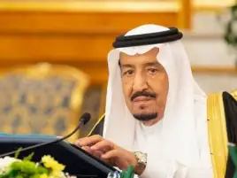 العاهل السعودي يصدر عدة أوامر ملكية بإعفاء أمراء ومسئولين وتعيين آخرين