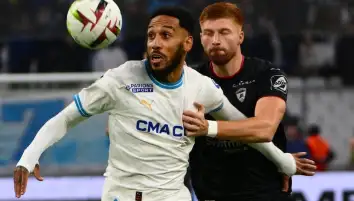 مارسيليا يواصل صحوته بثنائية في كليرمون بالدوري الفرنسي