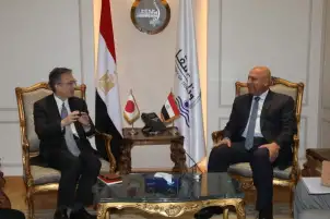 وزير النقل يبحث مع السفير الياباني بالقاهرة تقدم أعمال تنفيذ المرحلة الأولى للخط الرابع للمترو