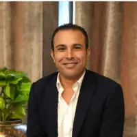 "الجورنال" يُهنئ الكاتب الصحفي محمود رمزي لتعيينه رئيسًا لتحرير البرامج بالقناة الأولى