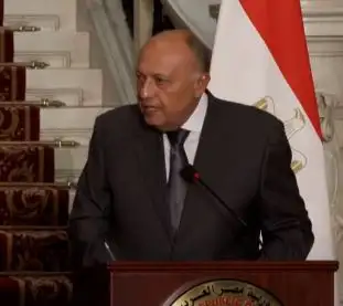 شكري: المساعدات مكدسة في رفح بسبب الإجراءات المطولة للكشف والتفتيش بالجانب الفلسطيني