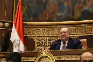 رئيس مجلس الشيوخ: مستعدون لإزالة أى قصور تشريعي يواجه عمل المنطقة الاقتصادية لقناة السويس