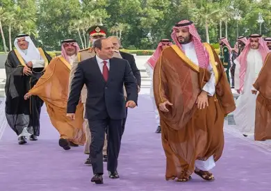 ولي العهد السعودي يهنئ الرئيس السيسي هاتفيا بمناسبة إعادة انتخابه لفترة جديدة