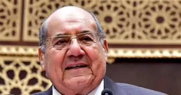 رئيس الشيوخ يفتتح الجلسة العامة ويوجه التهاني بمناسبة عيد الميلاد والعام الجديد