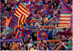 برشلونة مهدد بالحرمان من جماهيره في 2024