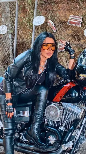 غدا.. أمينة تطرح كليب «أبو سمارة» بمناسبة الاحتفال برأس السنة