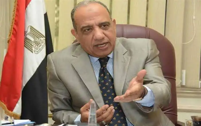 وزير قطاع الأعمال العام يستعرض مؤشرات أداء القابضة للأدوية
