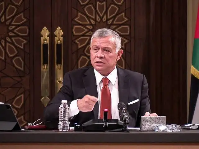 ملك الأردن يدعو للضغط الدولي لوقف إطلاق النار في غزة فورا