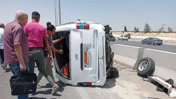إصابة 9 عمال في انقلاب ميكروباص ببورسعيد