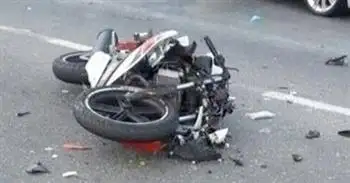 إصابة شخصين إثر انقلاب موتوسيكل في الصف