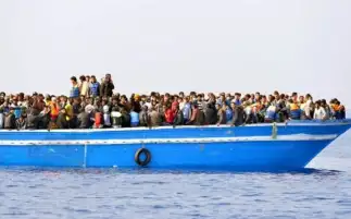 مسئول ألماني يناشد الحكومة الاتحادية التعاون في وضع حدود للهجرة في ظل زيادة قوة التيار اليميني