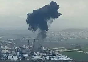 وسائل إعلام إسرائيلية: دوي انفجار قوي في خليج حيفا قرب مصافي تكرير النفط