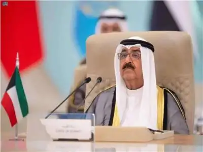 أمير الكويت يطالب الحكومة الجديدة بمحاربة الفساد وترسيخ الأمن