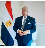 رئيس هيئة قضايا الدولة يهنئ السيسي بعيد الشرطة