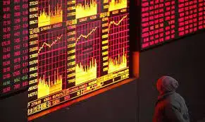 الصين تقدم رسائل دعم سياسي لتعزيز الثقة بالأسواق ووقف تراجع سوق الأسهم