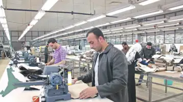 جمعية رجال الأعمال المصريين: معظم التجار توقفوا عن البيع وتسعير المنتجات.. والحل فى التصنيع