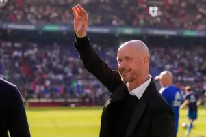 تين هاج : بإمكاني الدفع بأقوى تشكيلة لمانشستر يونايتد أمام وولفرهامبتون
