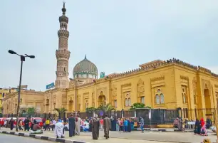 غلق مسجد السيدة زينب مؤقتا لإنهاء تطويره