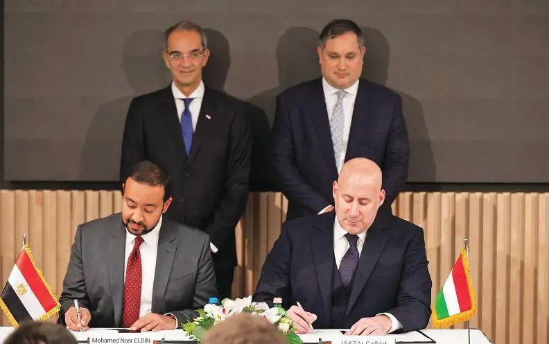 التوقيع يتيح إنشاء أول كابل بحرى يربط مصر بألبانيا ومنها إلى منطقة البلقان وشرق ووسط أوروبا