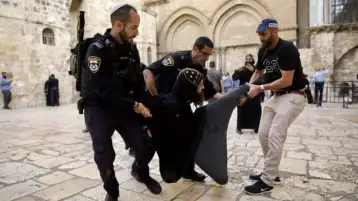 تنديد فلسطيني باعتداء مستوطنين على راهب في القدس المحتلة