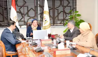 وزيرة البيئة تجتمع باستشاري لجنة تقييم مشروع دمج التنوع البيولوجي بالسياحة في مصر