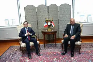 مباحثات ثنائية موسعة بين شكري ونظيره الفرنسي لتنسيق الجهود لوقف الحرب في قطاع غزة